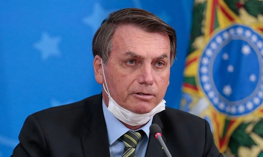 Na data em que Brasil ultrapassa 100 mil mortos, Bolsonaro destaca recuperados