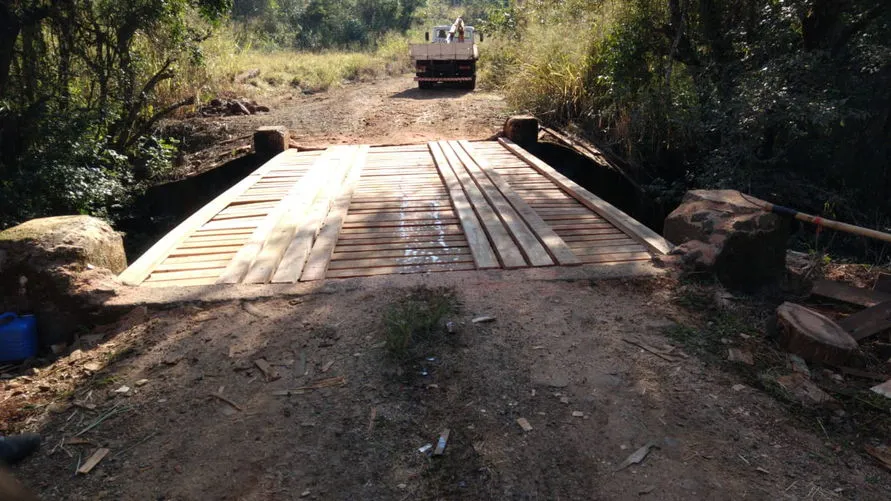 Prefeitura de Apucarana recupera ponte no Rio do Cerne