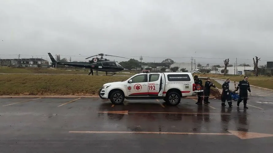 Criança de 1 ano é socorrida após se afogar em uma piscina