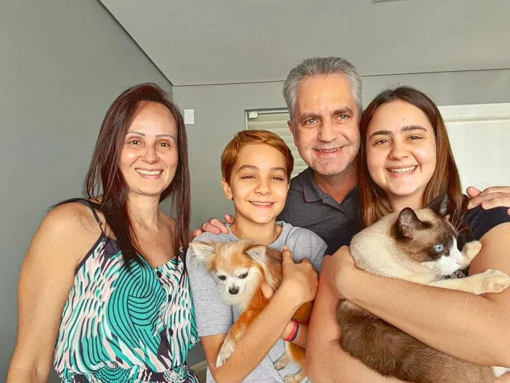 Esposa e filho do prefeito de Maringá são diagnosticados com Covid-19