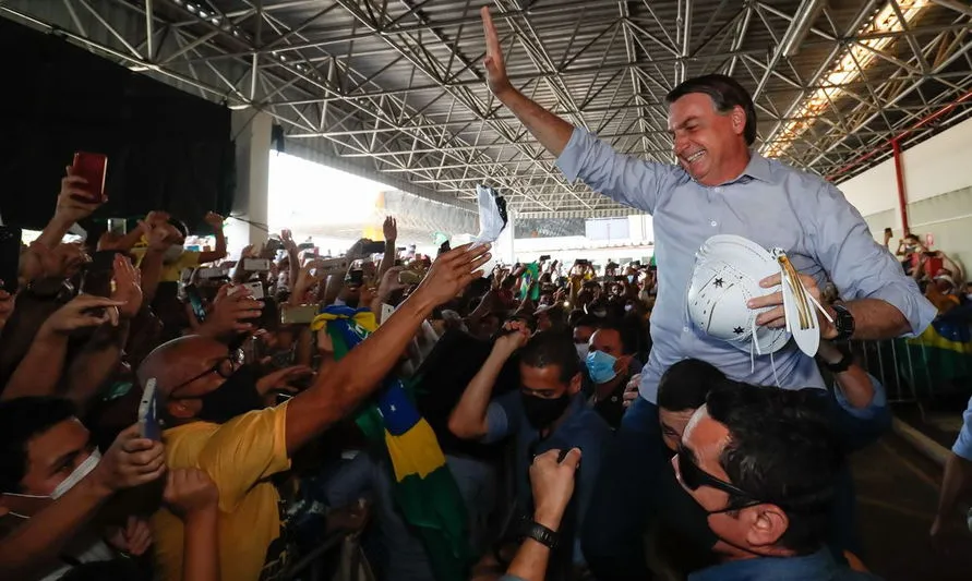 Bolsonaro inaugura termelétrica a gás em Sergipe