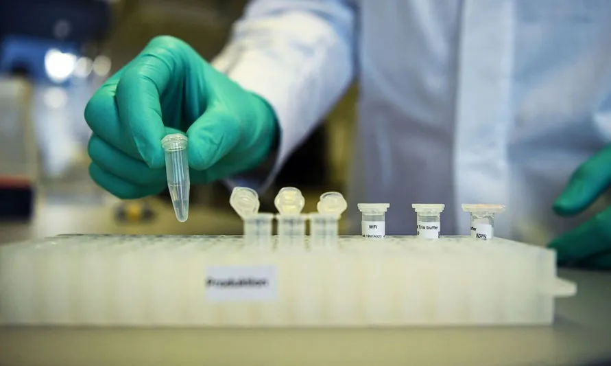 Paraná quer realizar testes da fase 3 da vacina russa contra covid-19