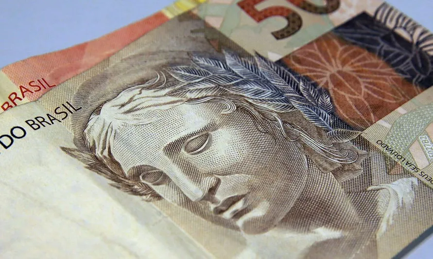 Contas públicas têm déficit recorde de R$ 81 bilhões em julho, diz BC