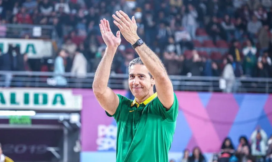 Técnico da seleção de basquete feminino vai comandar time angolano