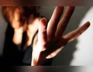 Homem é preso após atirar prato no rosto da mãe, em Ivaiporã