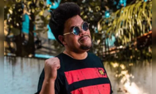 Babu Santana se muda para mansão no Rio com dois andares e piscina