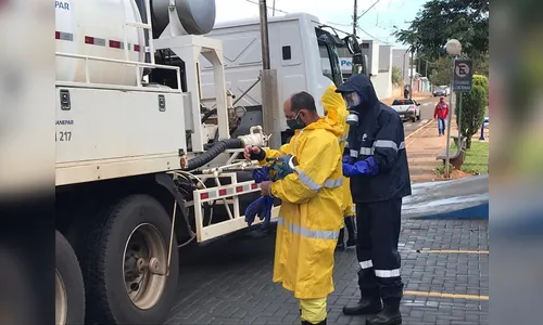 Prédios públicos de Califórnia passam por desinfecção