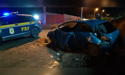 Mulher é vítima fatal de um capotamento na BR-373