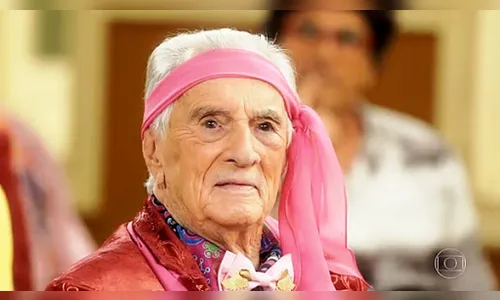 Aos 100 anos, Orlando Drummond posta foto com a esposa na quarentena
