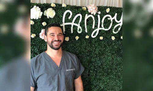 Dr Gabe Rosenthal se torna o dentista dos influenciadores e das celebridades americanas