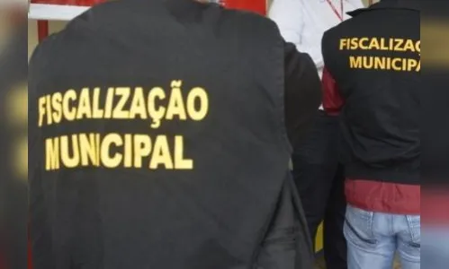 Dono de bar desacata fiscal da Covid-19 em Califórnia