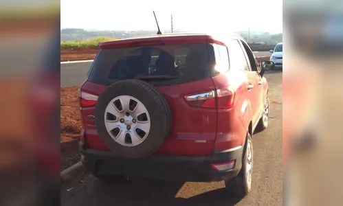 Carro roubado em Apucarana é encontrado em Londrina