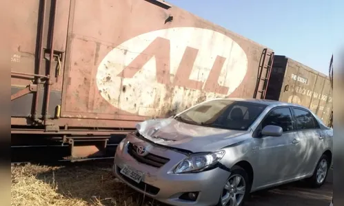 Motorista atinge trem em Marilândia do Sul