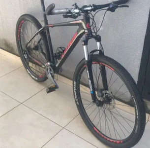 Bicicleta é furtada de condomínio durante a madrugada