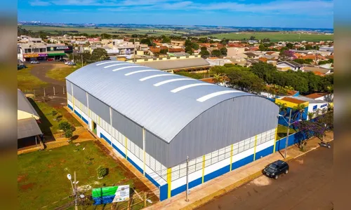 Prefeitura realiza reta final da cobertura e fechamento de quadra da Escola Papa João Paulo II