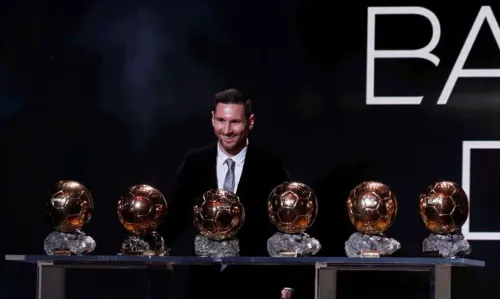 Barcelona reage ao cancelamento do Bola de Ouro exaltando Lionel Messi