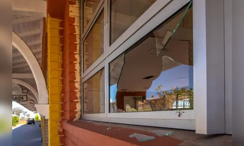 Em fase final de obras, antiga Estação Ferroviária é alvo de vandalismo