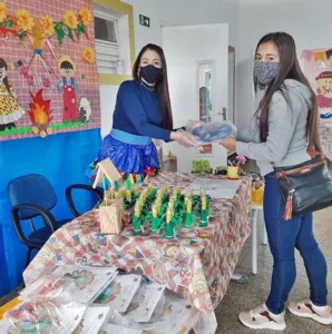 Professores se reinventam e dão assistência aos alunos na pandemia