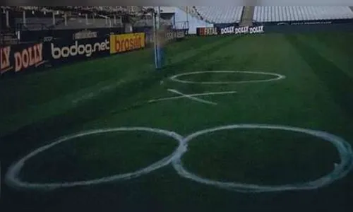 Arena Corinthians é invadida e até as traves são pichadas