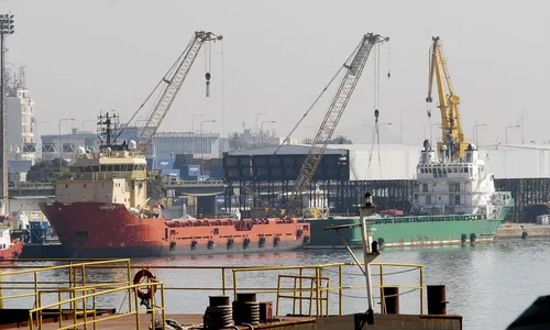 Coronavírus causará queda de 13,9% nas exportações, estima a AEB