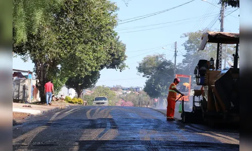 Prefeitura de Ivaiporã executa obras de  pavimentação asfáltica e recape