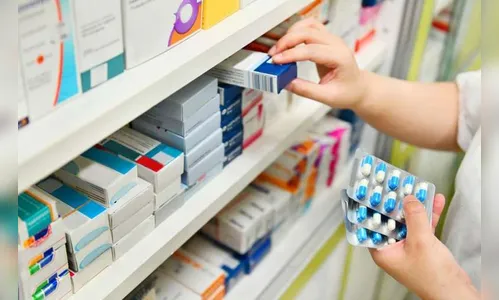 Anvisa proíbe venda sem receita de cloroquina e ivermectina
