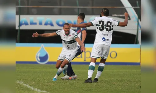 Coritiba ganha gols de presente em Dia dos Avós e derrota o Cianorte