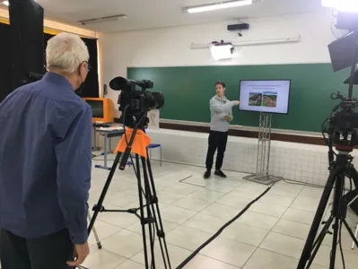 Atividades remotas do Aula Paraná retornam nesta quarta