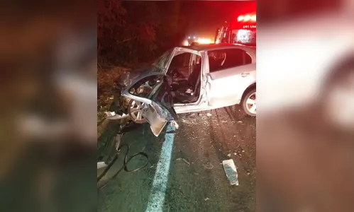 Colisão frontal na BR-153 deixa dois feridos