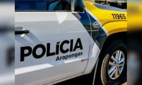 Homens com mandados judiciais são encaminhados para a delegacia de Arapongas