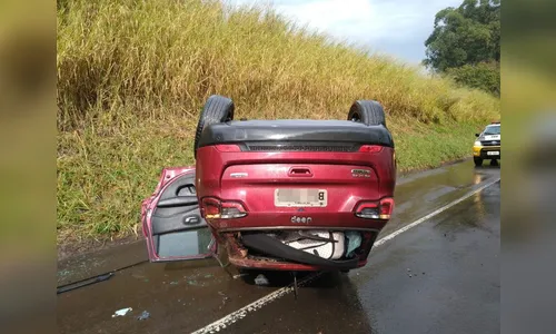 Uma pessoa fica ferida em capotamento entre Cruzmaltina e Lidianópolis