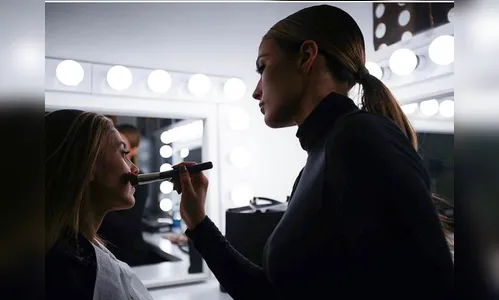 Influenciadora e criadora de conteúdo Shelby Lynn Brown fala como conseguiu unir o mundo da beleza com as redes sociais