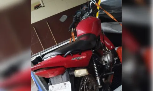 GM de Arapongas apreende moto com placa e chassi adulterados