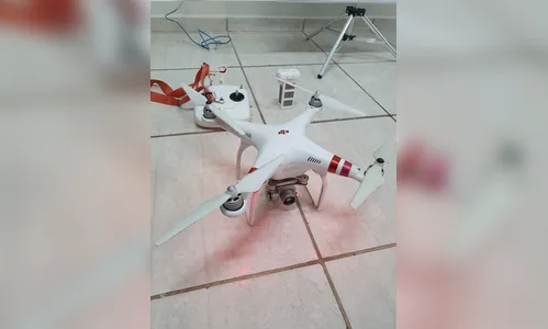 Drones que eram utilizados para entregar celulares aos presos são apreendidos