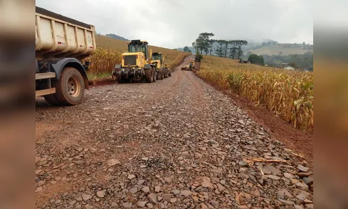 Cerca de 20 km de estradas rurais são recuperadas