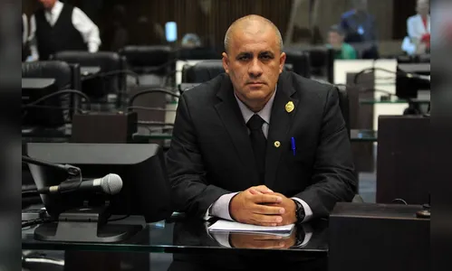 Deputado sugere ressarcimento do valor das fardas de PMs