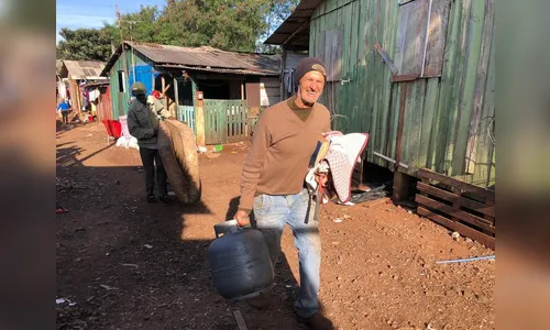 Famílias são realocadas de áreas de risco para casas populares