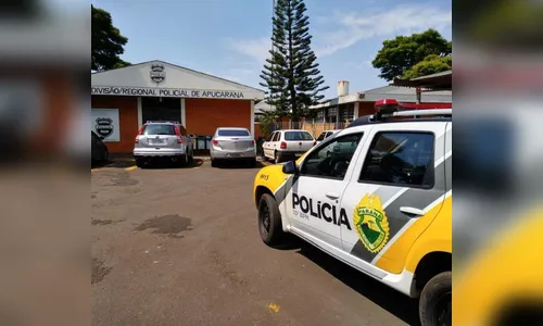 Mulher é detida após arremessar pedra na viatura da PM de Apucarana