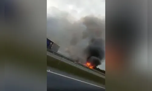 Moradores dizem que queimada que provocou o acidente começou a tarde; veja