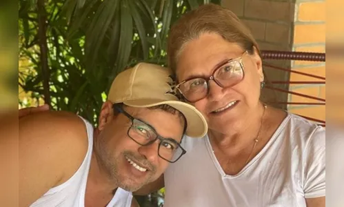 Zezé Di Camargo e Luciano homenageiam a mãe: 'gratidão pela vida'