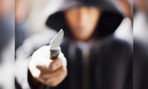 Bandido armado com uma faca tenta assaltar academia em Rio Branco