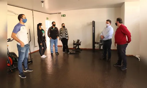 Prefeito conhece estruturas da Academia do Atleta