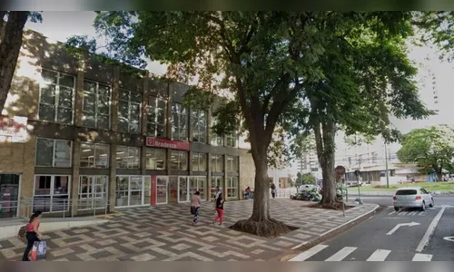 Duas agências bancárias fecham por casos de Covid-19 em Londrina