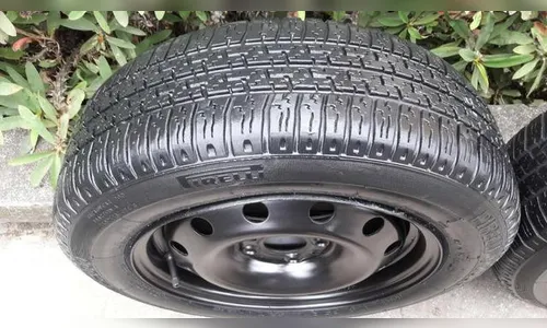 Estepe de carro é furtado em Arapongas