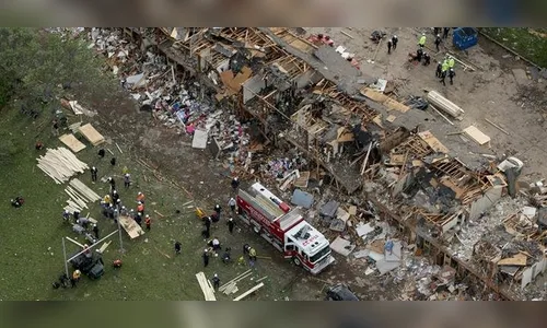 Explosão destruiu quase metade de Beirute e deixou 300 mil desabrigados