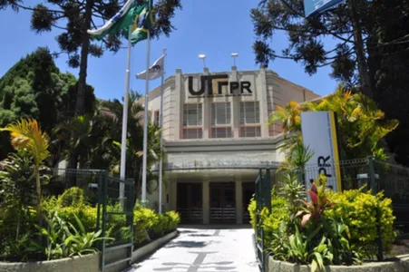 UTFPR oferece 12 cursos online de línguas estrangeiras de baixo custo