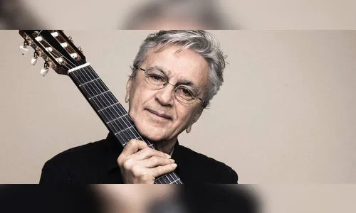 Caetano Veloso faz 78 anos e se rende às lives