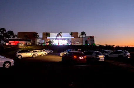 Drive-in no pátio da Scaramal Eventos