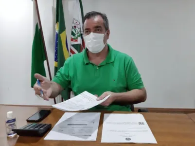 Cambira prorroga decreto com toque de recolher após morte por Covid