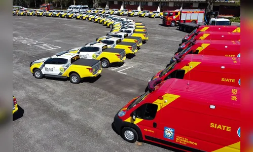 Governador entrega novas viaturas no aniversário de 166 anos da PM